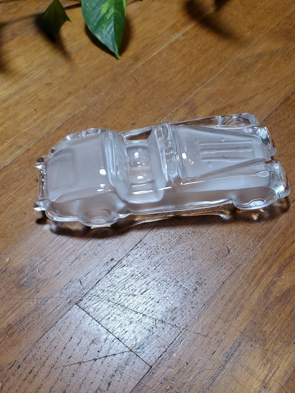Crystal Vintage Car Decorative Accent